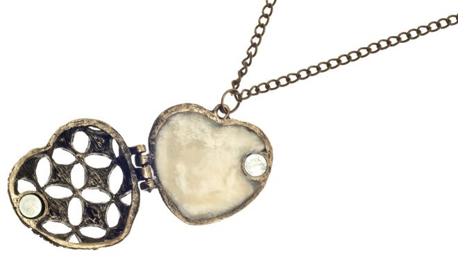 Το μητρικό γάλα φοριέται και στο λαιμό, σαν κόσμημα